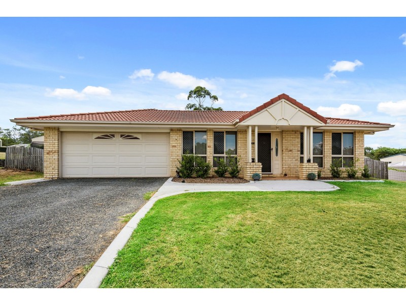 8 Highland Park Road, Meringandan West QLD 4352