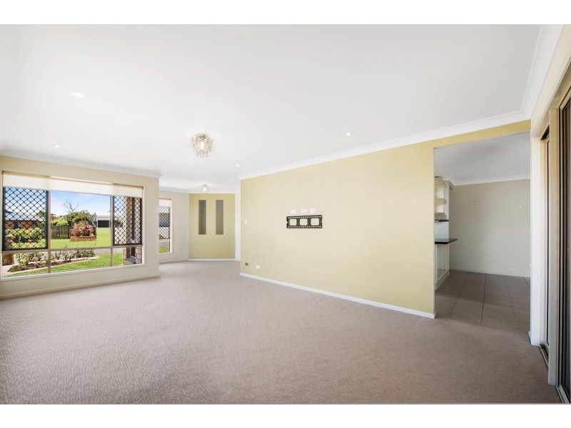 37 Sommariva Street, Westbrook QLD 4350