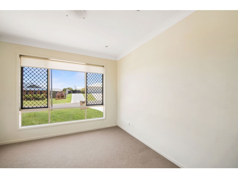 37 Sommariva Street, Westbrook QLD 4350