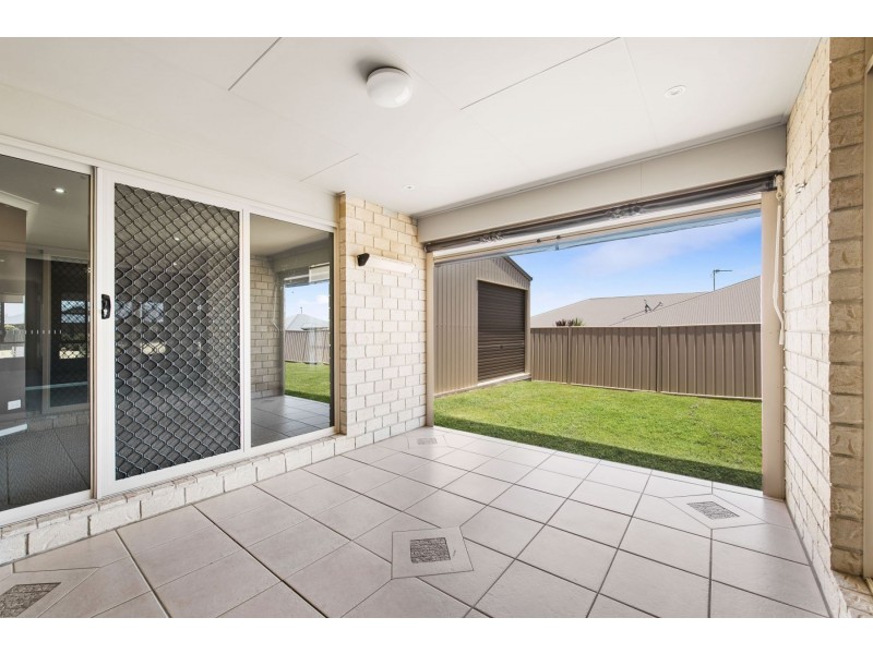 37 Sommariva Street, Westbrook QLD 4350