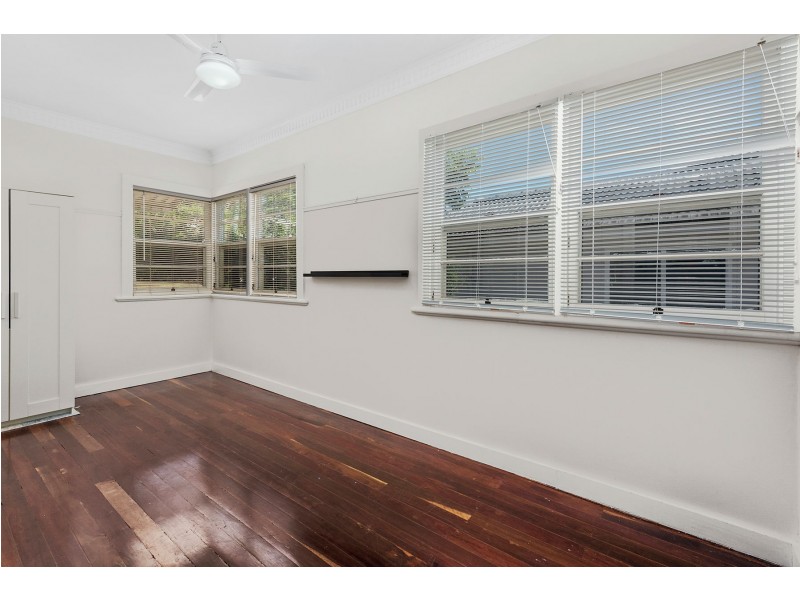 20 Beelbee Street, Harristown QLD 4350