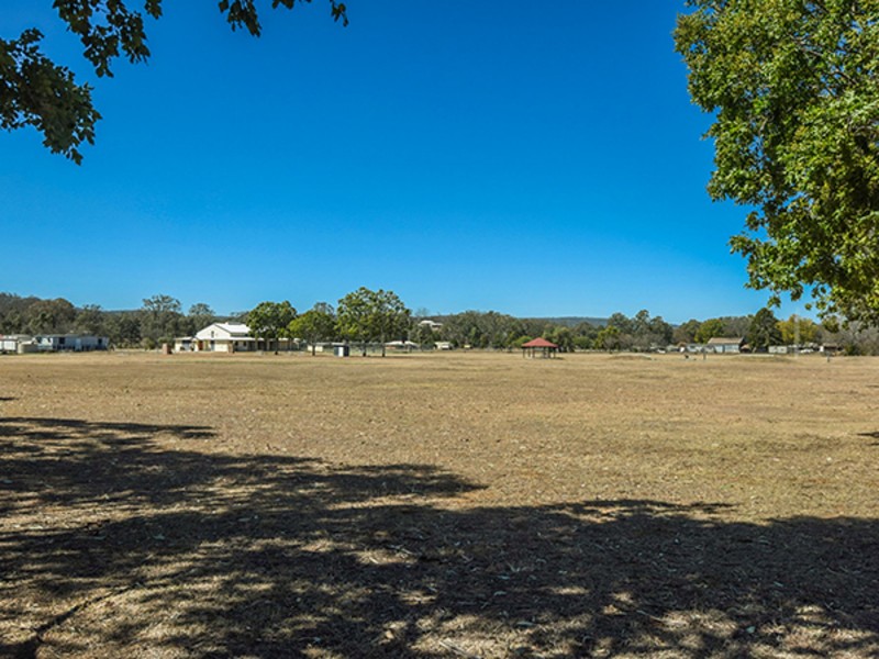 5 Jessie Lane, Murphys Creek QLD 4352