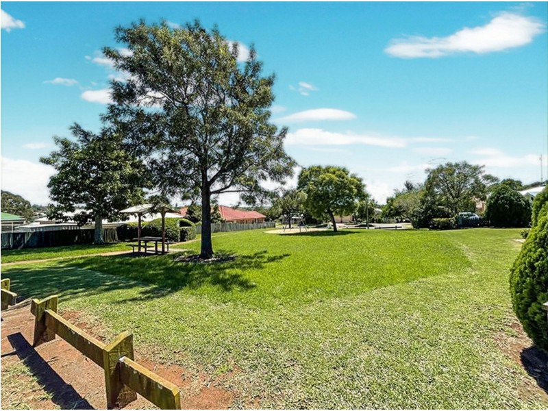 16 Darmstadt Court, Kearneys Spring QLD 4350