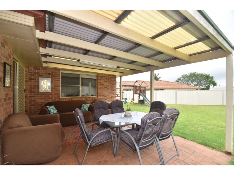 2 Buckle Court, Middle Ridge QLD 4350