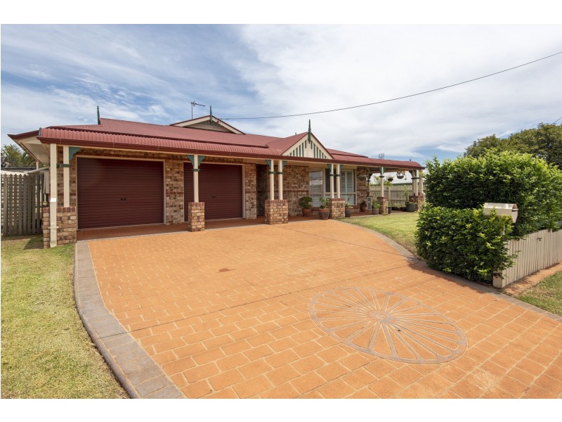 309 Ramsay Street, Middle Ridge QLD 4350