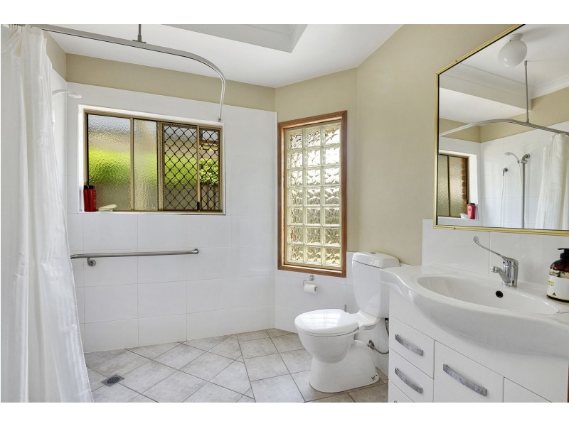 309 Ramsay Street, Middle Ridge QLD 4350