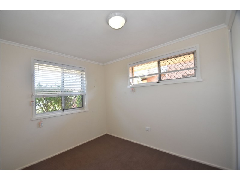 28 Wessex Street, Harristown QLD 4350