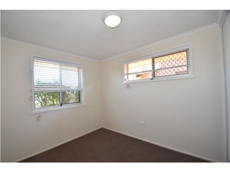 28 Wessex Street, Harristown QLD 4350