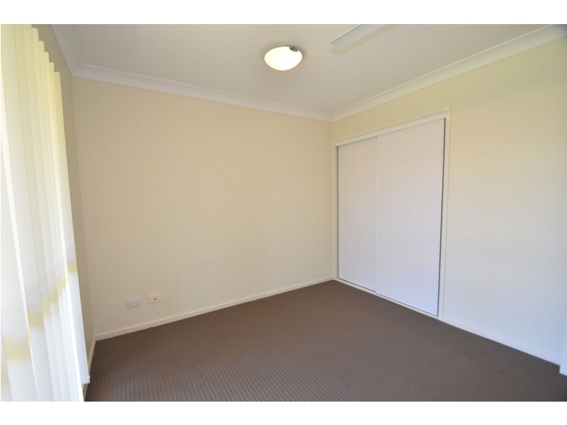 2 Deller Close, Middle Ridge QLD 4350