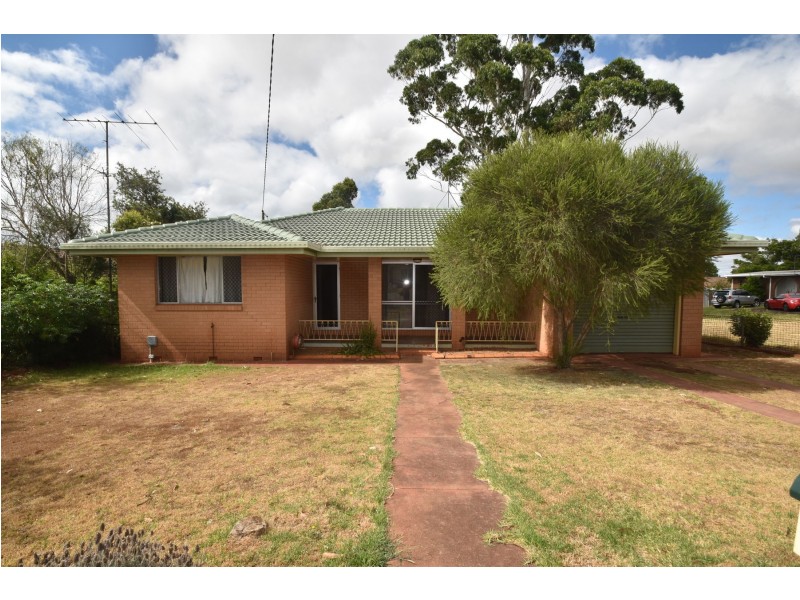 246 Alderley Street, Centenary Heights QLD 4350
