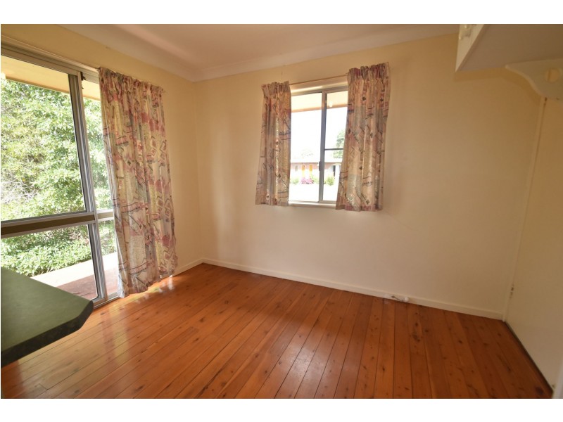 246 Alderley Street, Centenary Heights QLD 4350