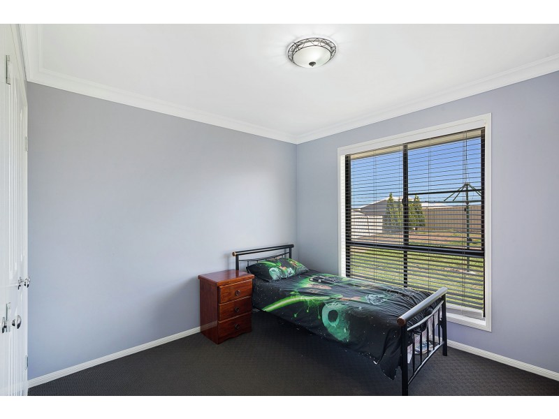 20 Sommariva Street, Westbrook QLD 4350