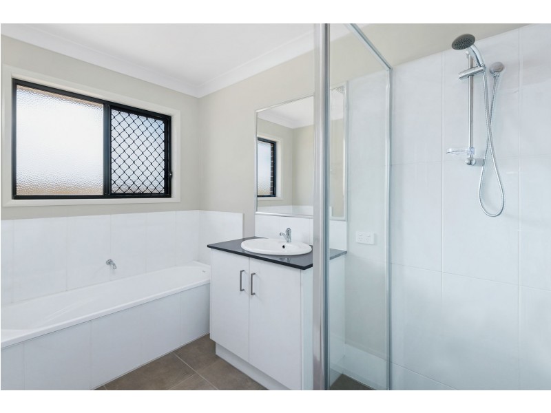 43 Magpie Drive, Cambooya QLD 4358