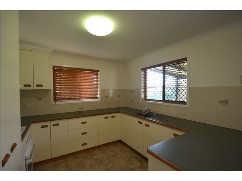 2 Kurtz Street, Kearneys Spring QLD 4350