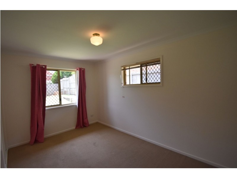 2 Kurtz Street, Kearneys Spring QLD 4350