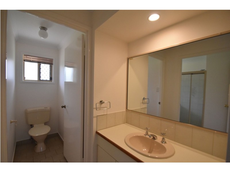 2 Kurtz Street, Kearneys Spring QLD 4350