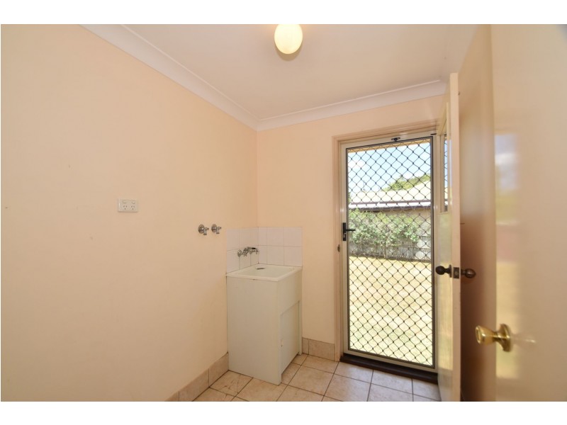 8 Monash Lane, Newtown QLD 4350