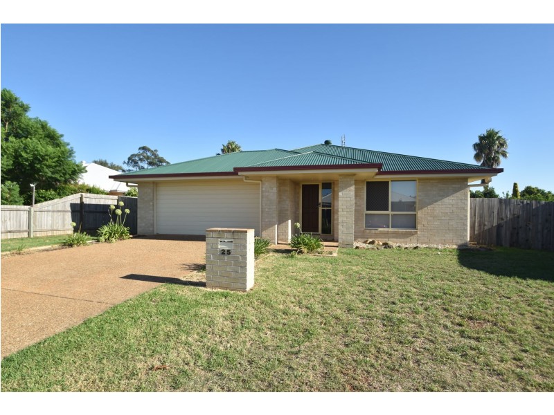 25 Sweeney Street, Kearneys Spring QLD 4350