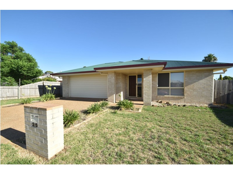 25 Sweeney Street, Kearneys Spring QLD 4350
