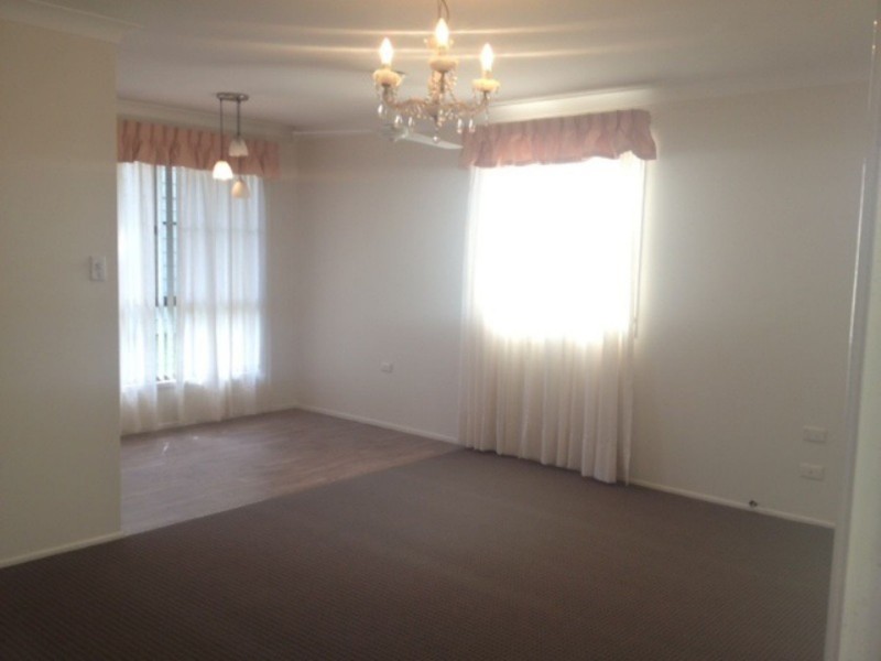 59 Wine Drive, Wilsonton Heights QLD 4350