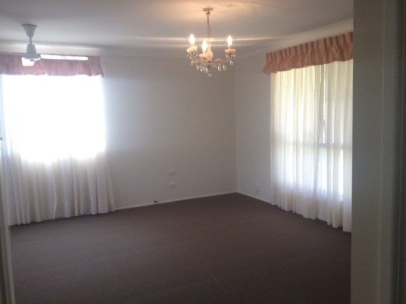 59 Wine Drive, Wilsonton Heights QLD 4350