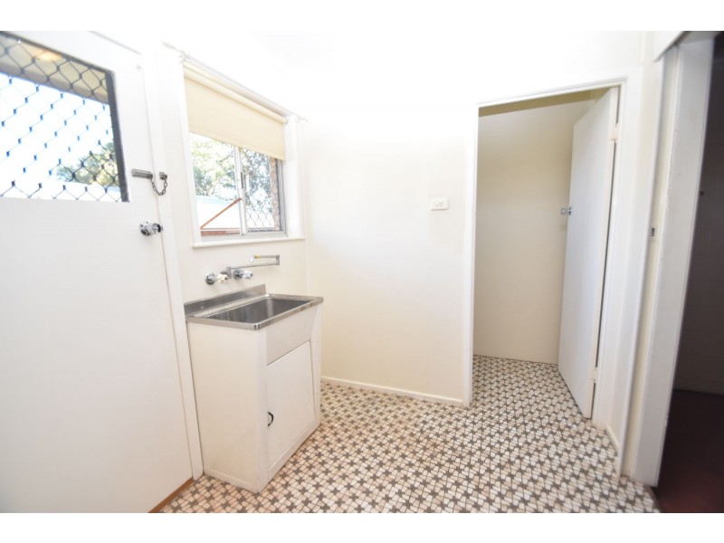 1/1a Atkinson Street, South Toowoomba QLD 4350