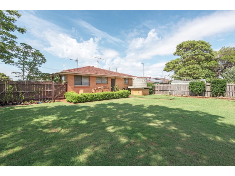 7 Richmond Drive, Wilsonton QLD 4350