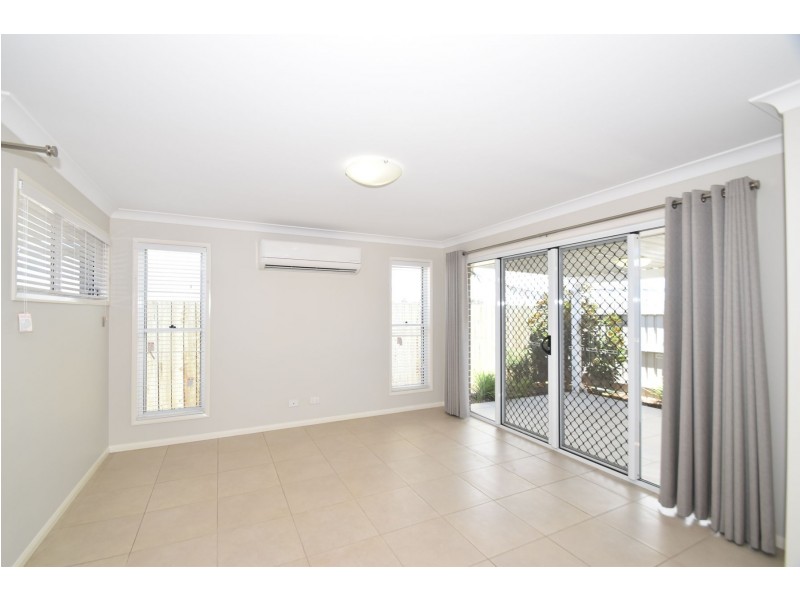 1/15 McMorrow Street, Kearneys Spring QLD 4350