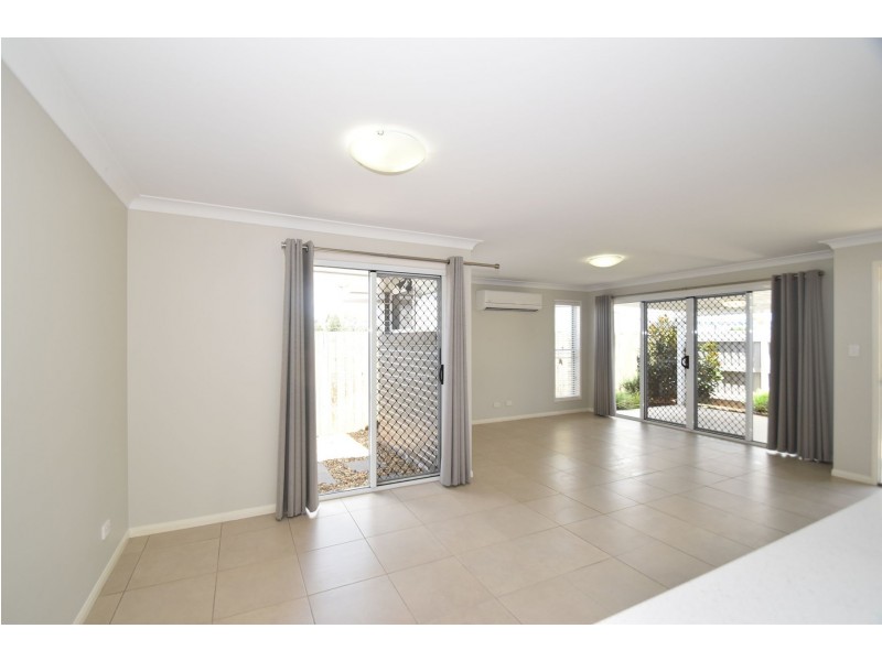 1/15 McMorrow Street, Kearneys Spring QLD 4350