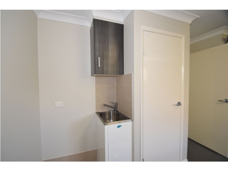 1/15 McMorrow Street, Kearneys Spring QLD 4350