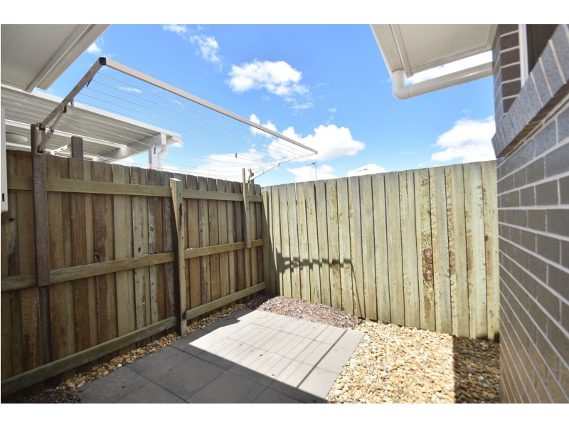 1/15 McMorrow Street, Kearneys Spring QLD 4350