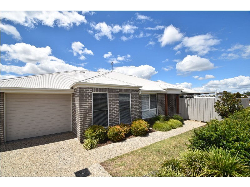 1/15 McMorrow Street, Kearneys Spring QLD 4350