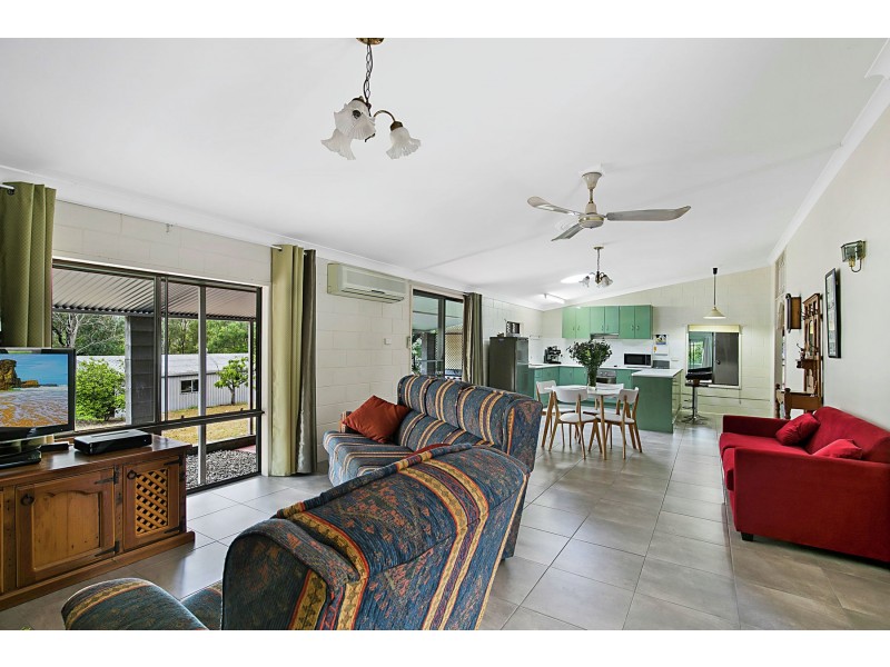 137 Koreelah Street, Upper Lockyer QLD 4352