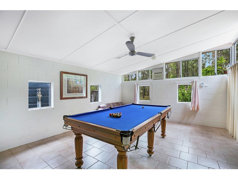 137 Koreelah Street, Upper Lockyer QLD 4352