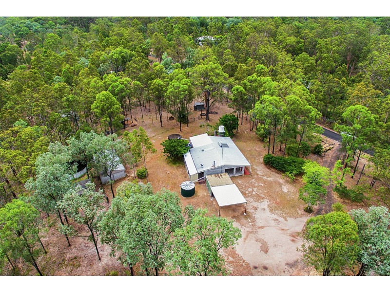 137 Koreelah Street, Upper Lockyer QLD 4352