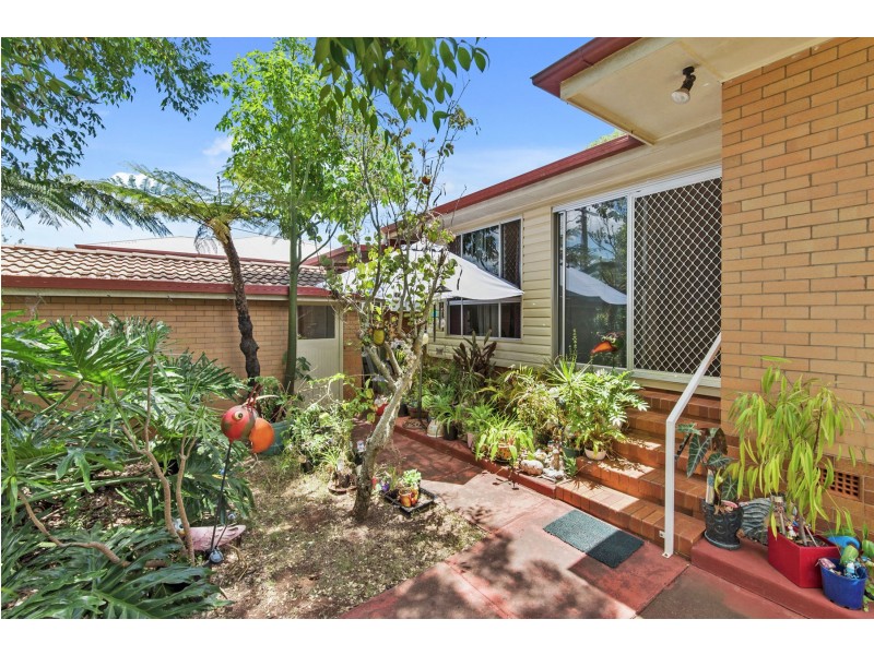 30 Llewellyn Street, Centenary Heights QLD 4350