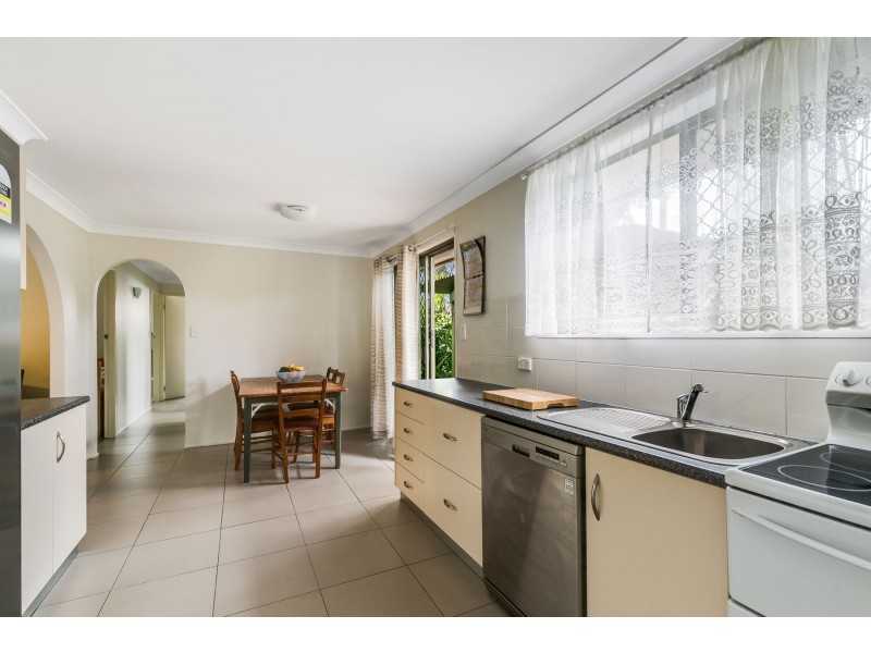 15 Behland Street, Kearneys Spring QLD 4350
