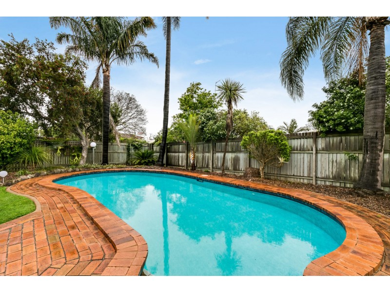15 Behland Street, Kearneys Spring QLD 4350