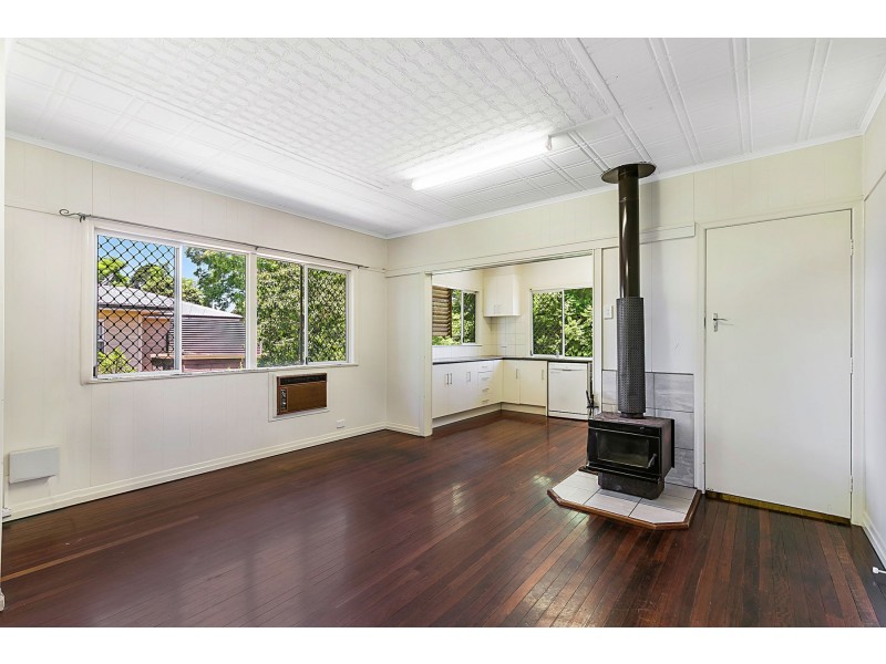 122 North Street, North Toowoomba QLD 4350