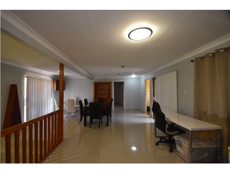 3 Oxford Court, Darling Heights QLD 4350