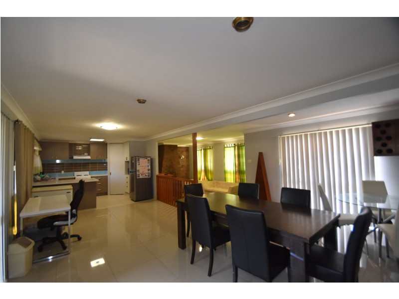 3 Oxford Court, Darling Heights QLD 4350