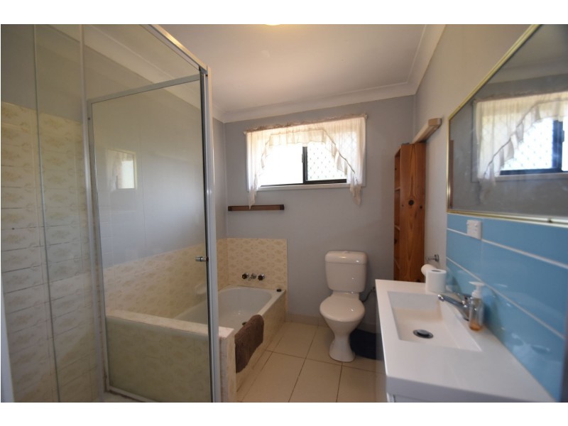3 Oxford Court, Darling Heights QLD 4350
