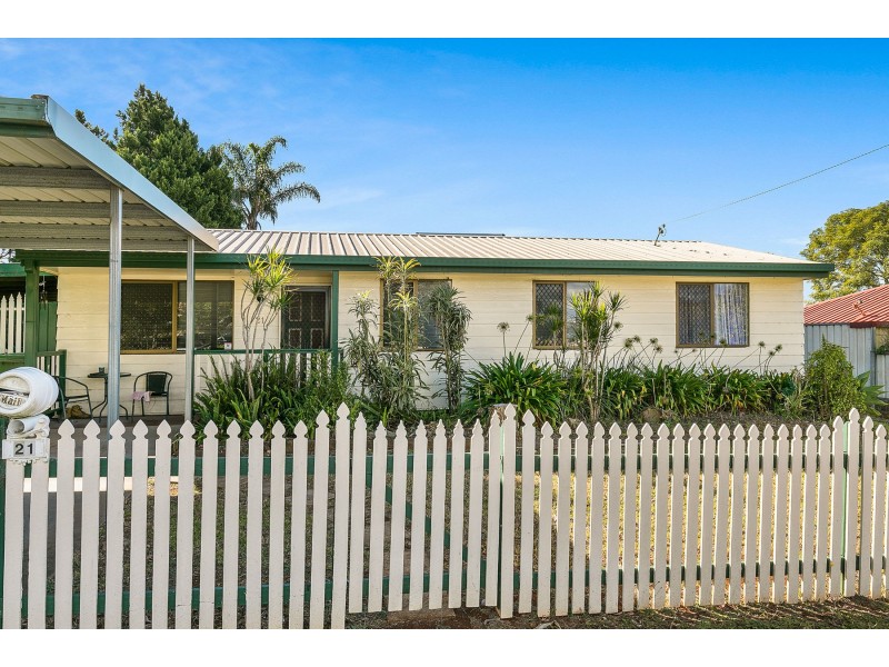 21 Seppelt Street, Wilsonton Heights QLD 4350