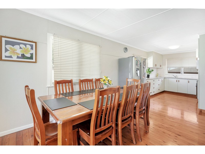 10 Friend Street, Harristown QLD 4350