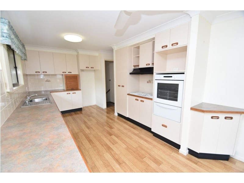 22 Erin Street, Wilsonton QLD 4350