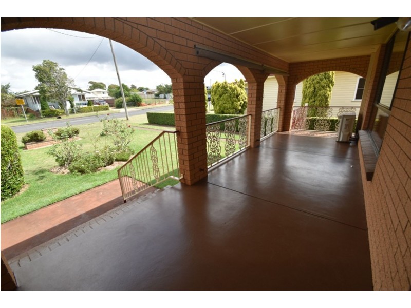 22 Erin Street, Wilsonton QLD 4350