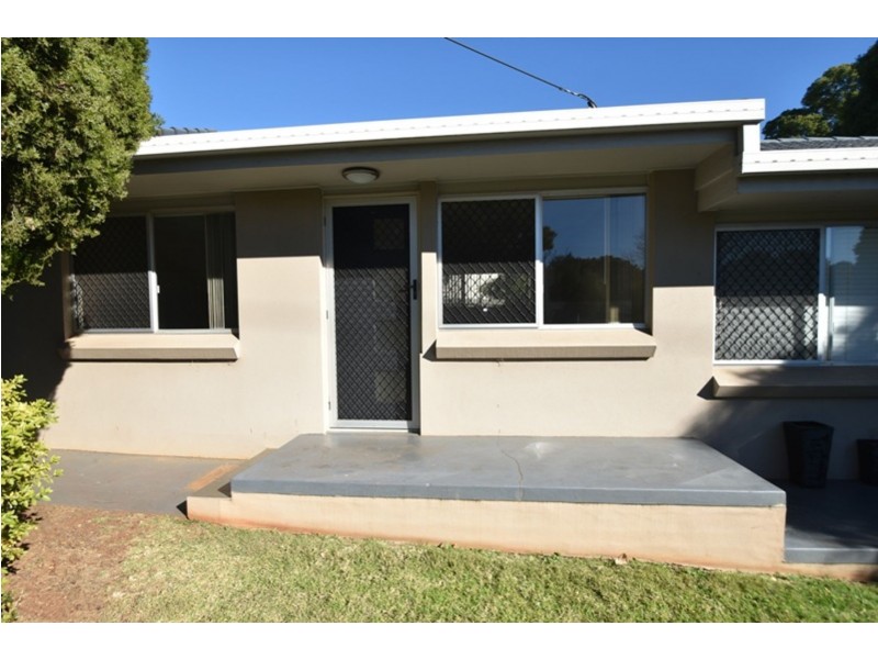 4/1 Seaton Street, South Toowoomba QLD 4350