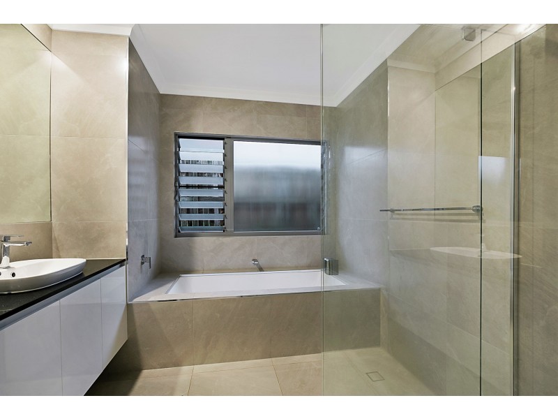 8 Wild Street, Westbrook QLD 4350