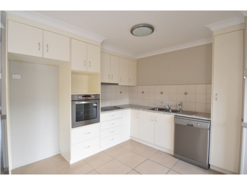 9 Hirst Street, Greenmount QLD 4359