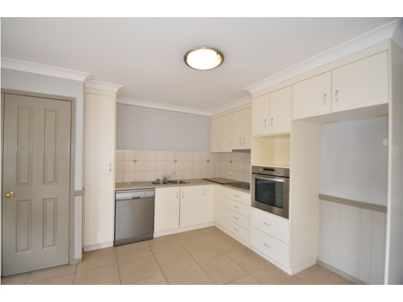 9 Hirst Street, Greenmount QLD 4359